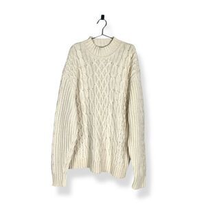 Vintage Wool Blend Cream Off White Cable Knit Turtleneck Sweater